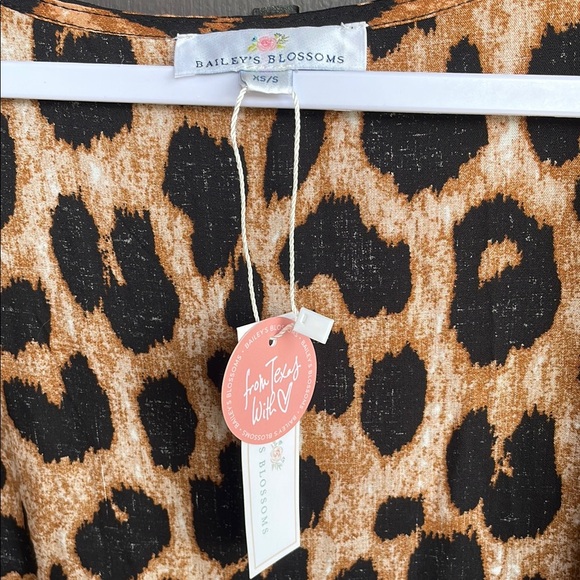 Leopard Print Long Cardigan - Picture 2 of 3